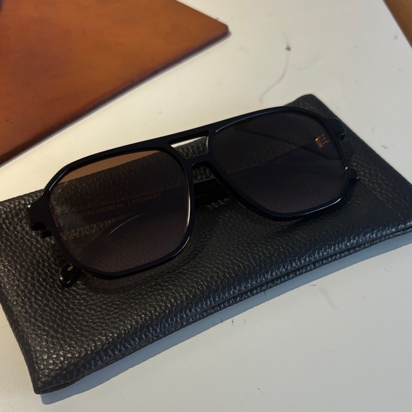 Stylish Black Sunglasses for Women main image 5